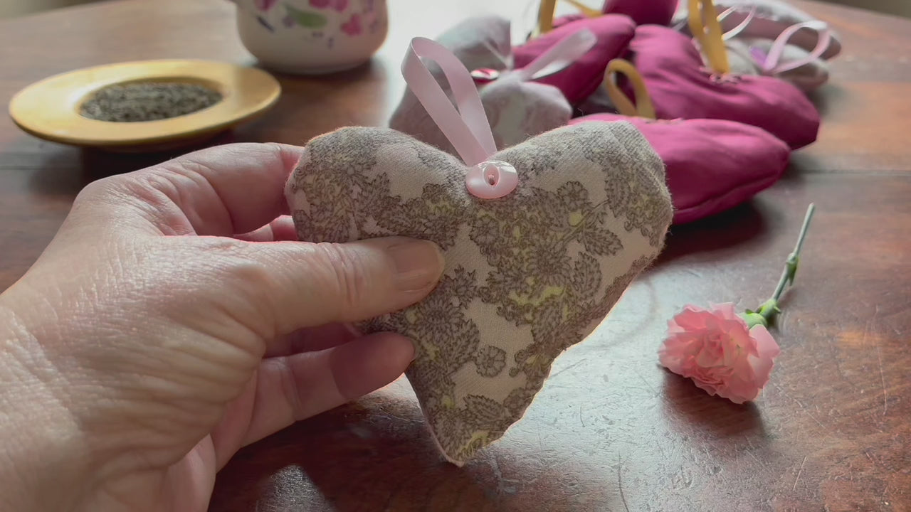 Single Grey and Pink Lavender Sachet with flowers and a bowl of Lavender