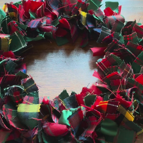 Seasonal Circular Tartan Wreath by Curlew Crafts
